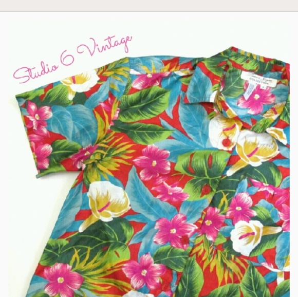 SOLD. Floral Crop Top - Picture 3 of 3